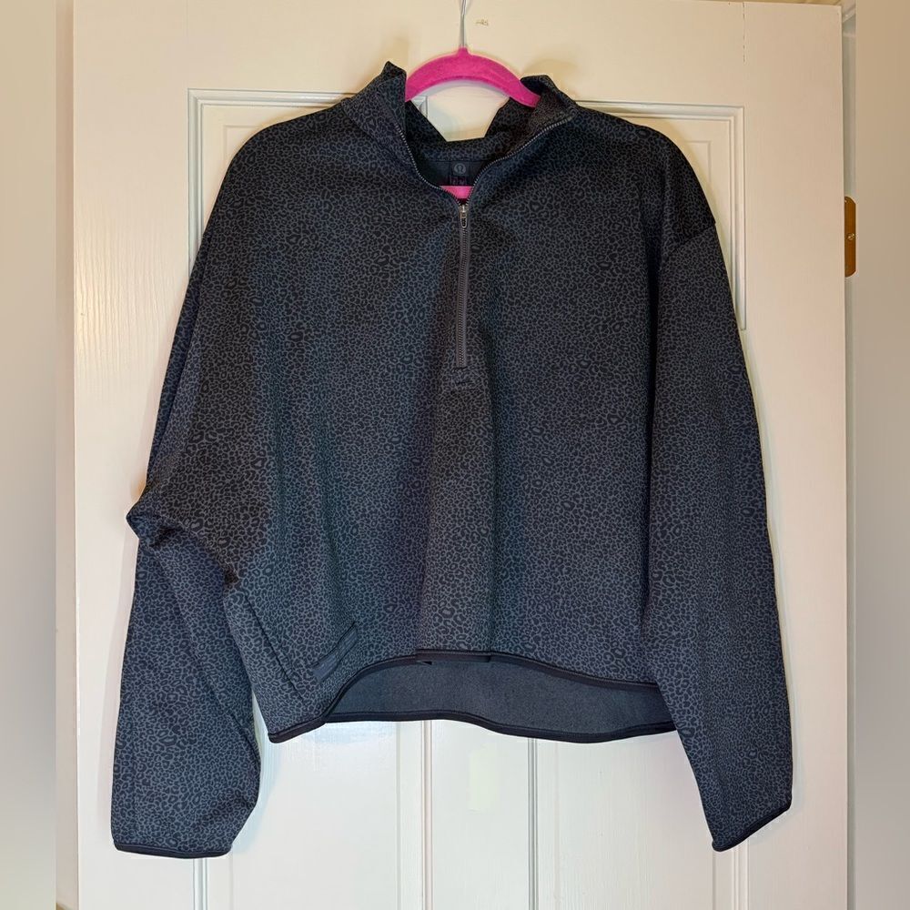 Women’s LuLuLemon Quarter Zip Up Sz 10
